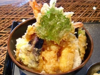 お昼だけど、これ食べたい？食べたくない？
