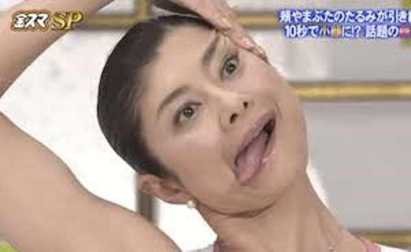 じっと見つめてくる人への対処法