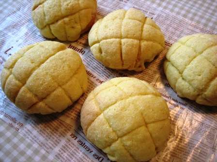 牛乳に合う食べ物は？