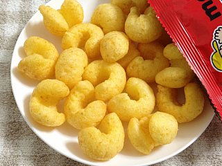 牛乳に合う食べ物は？