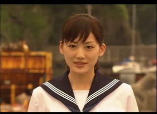 聴くとつい泣いてしまう曲