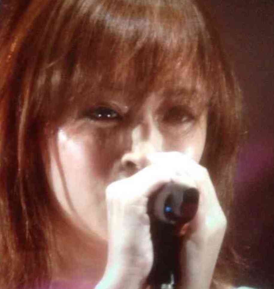 【画像】浜崎あゆみ「A Song for ××」15年ぶりに披露