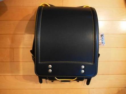 レクサスがランドセルを作った！スポーツカーと同素材の繊維も使用