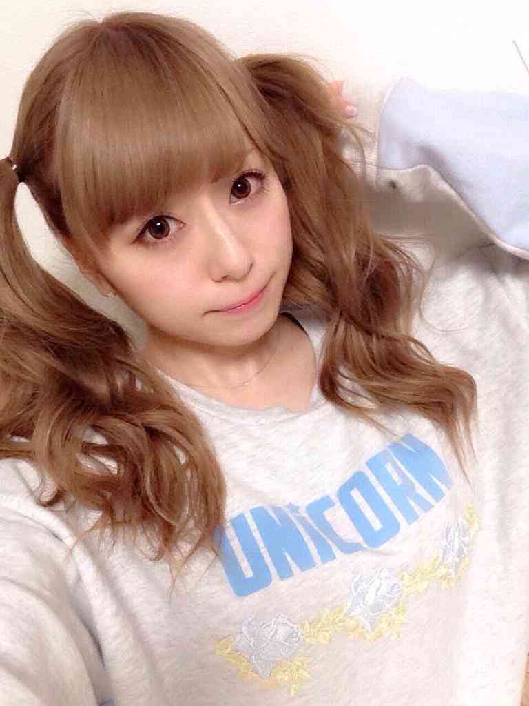 知ってる？と聞いて+－が半々になりそうな人やグループ