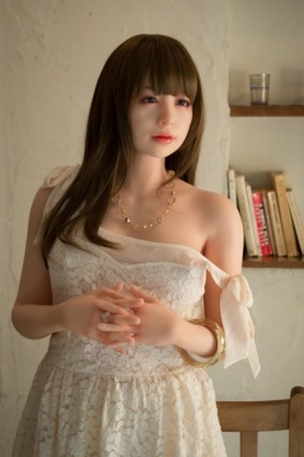 紫艶、また桂文枝?の全裸写真公開、「新婚さんいらっしゃい!」のクッションも
