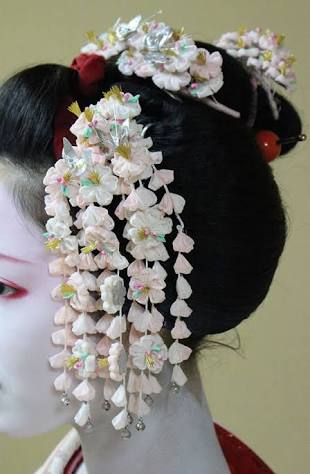 素敵な髪飾りの画像ください！