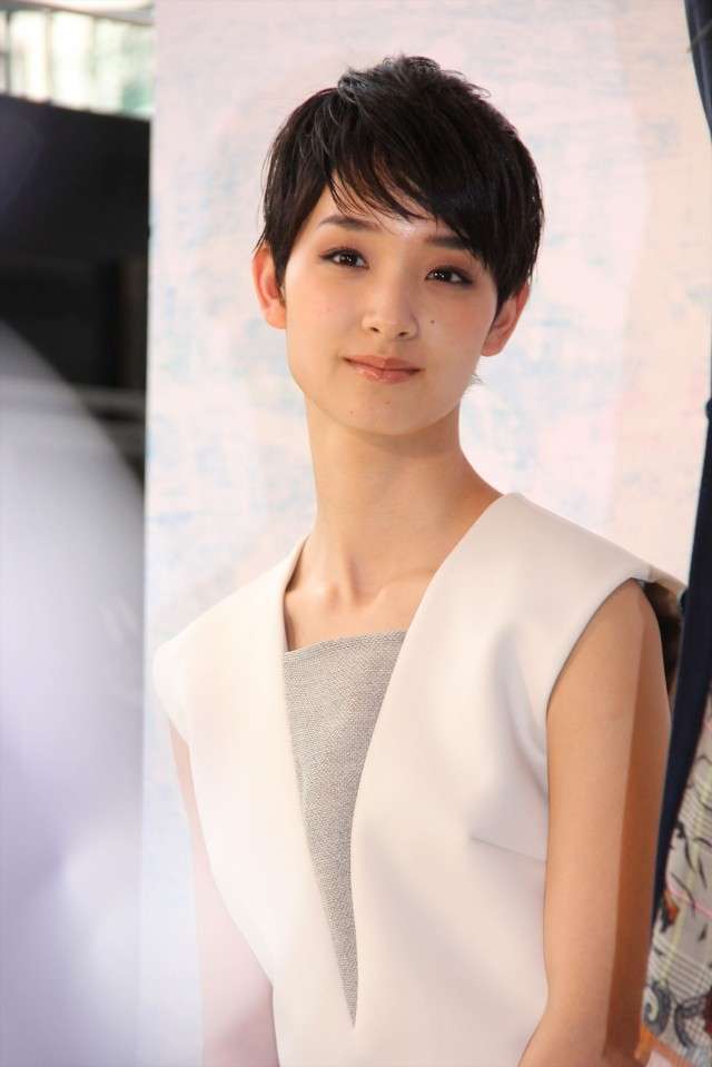 【画像】濃いメイクが似合う芸能人
