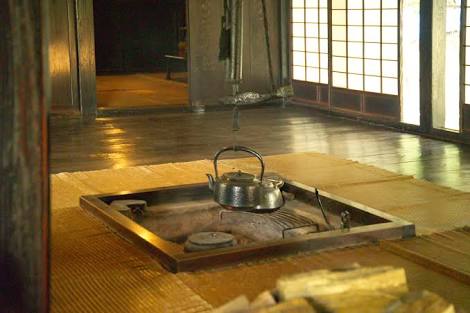 年齢がバレるコメント