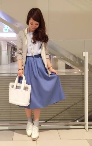 お花見デートの服装