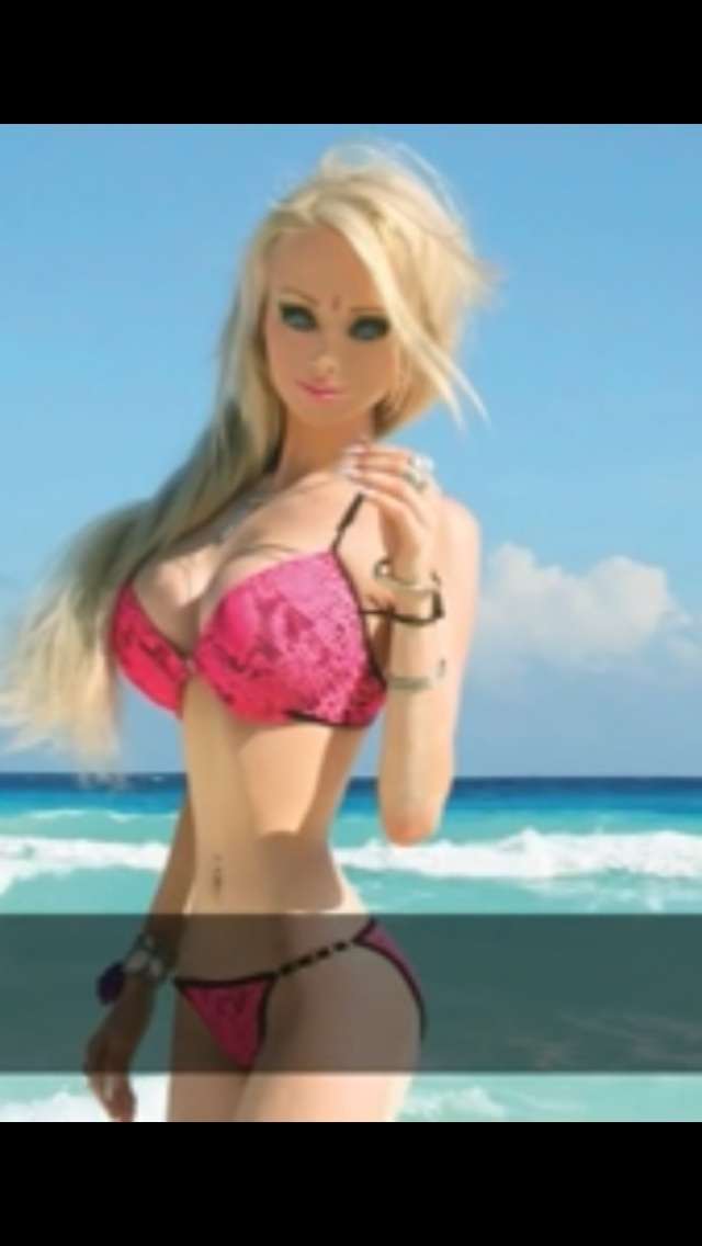 5,600万円かけて全身を整形しリアル・バービーを目指す女性