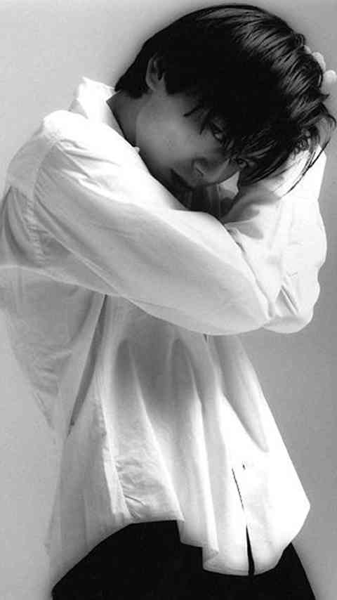 有名人！白シャツ・白ブラウス画像