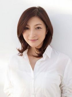 有名人！白シャツ・白ブラウス画像