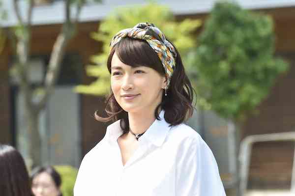 有名人！白シャツ・白ブラウス画像