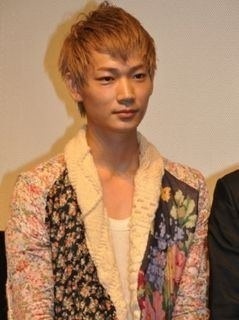 芸能人の珍しい髪型・雰囲気の画像を貼るトピ