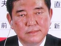 不審者、通報しますか？