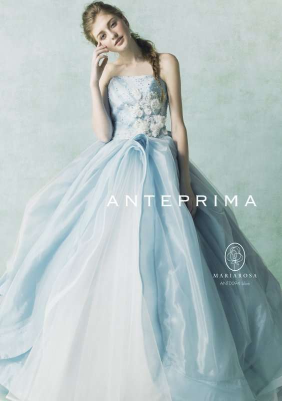 結婚式でどんなカラードレス着ましたか？