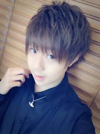 ナチュラルメイクしている男子、どう思いますか?