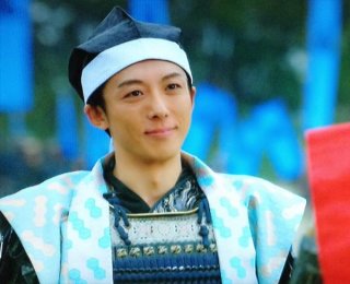 俳優・高橋一生の