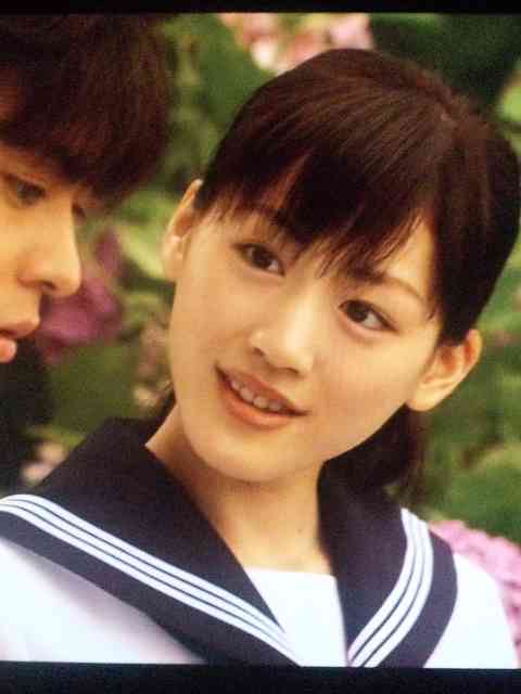 【画像】イケメンの横顔を眺めるトピ