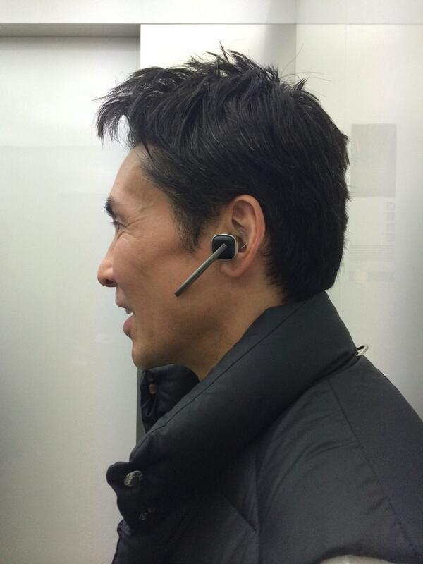 【画像】イケメンの横顔を眺めるトピ
