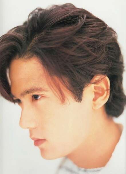 【画像】イケメンの横顔を眺めるトピ