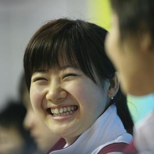 真顔美人か笑顔美人どちらになりたいですか?