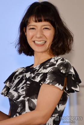 真顔美人か笑顔美人どちらになりたいですか?