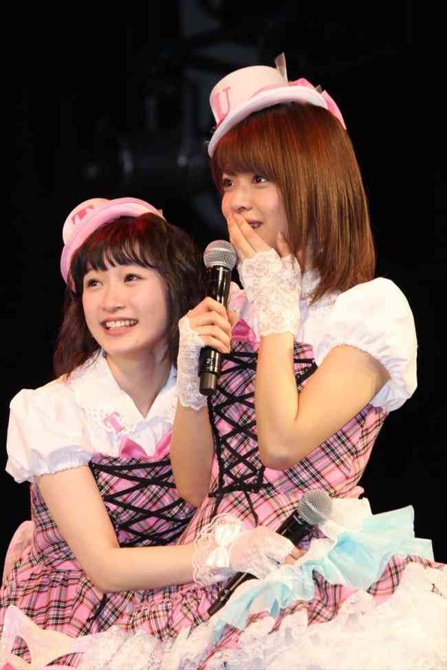 女性アイドル、歌手の可愛い衣装を貼るトピ