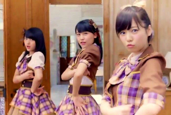 女性アイドル、歌手の可愛い衣装を貼るトピ