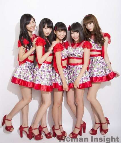 女性アイドル、歌手の可愛い衣装を貼るトピ