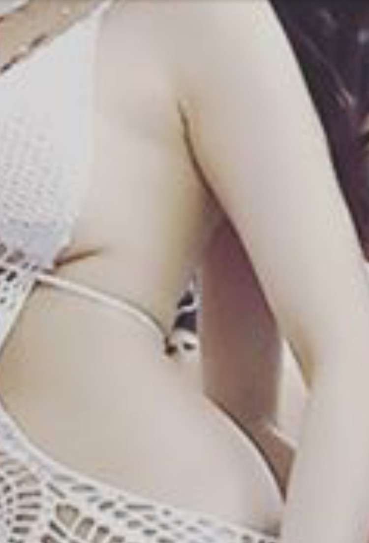 森下悠里、Instagramでセクシーすぎる水着姿を公開 ←ウエストがおかしい…