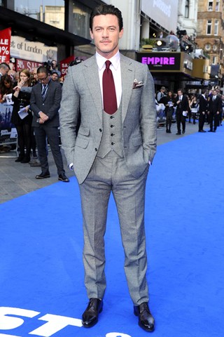 芸能人の全身写真が見たい