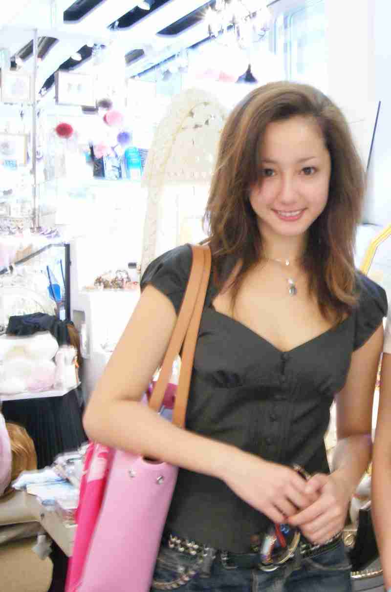 芸能人の全身写真が見たい