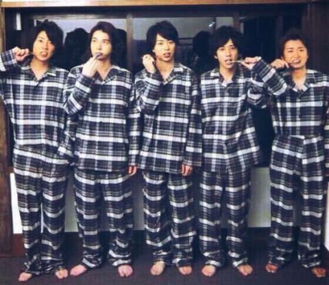 V6・岡田准一と嵐・櫻井翔のアブナイ絡みに萌えまくる女子続出！「今日もカワイイね」　