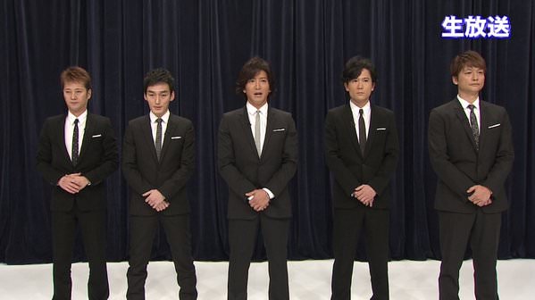 SMAP、騒動後5人で初生歌唱 会場&ネット沸く「笑顔は私たちを幸せに」