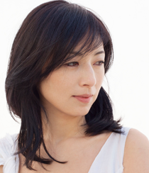 そんなに綺麗じゃないけど色っぽい女性