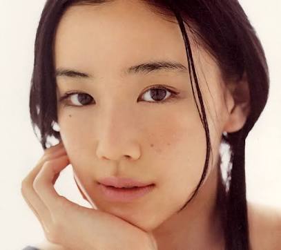 そんなに綺麗じゃないけど色っぽい女性