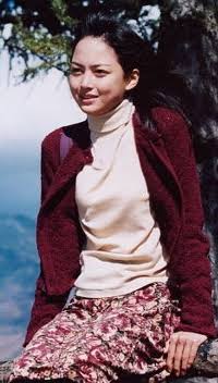 そんなに綺麗じゃないけど色っぽい女性