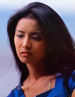 そんなに綺麗じゃないけど色っぽい女性