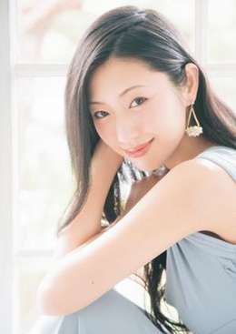 そんなに綺麗じゃないけど色っぽい女性