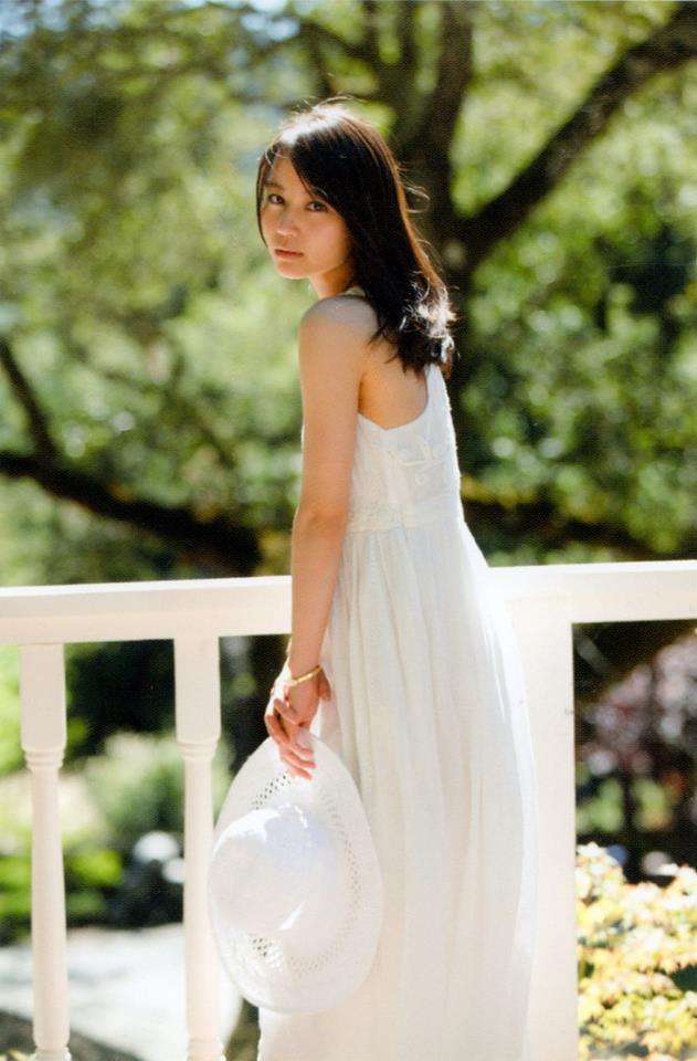 女性芸能人の素敵なドレス画像を貼るトピ♫