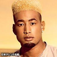漫画に出てきそうな顔の有名人