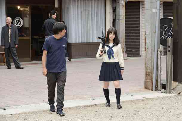 「セーラー服と機関銃」が大コケの橋本環奈が今後、気にすべきポイントとは？