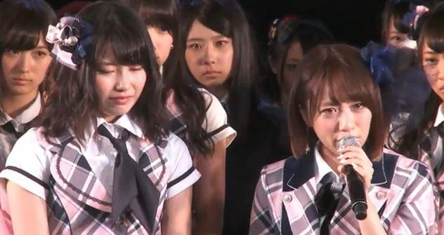 怒っている芸能人の画像