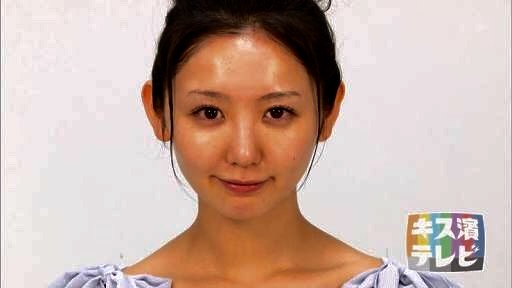 不自然な画像を貼るトピ