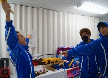 今市は「紅の豚」、登坂は3D!?三代目JSBの微妙すぎるグラサンに総ツッコミ