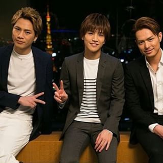 今市は「紅の豚」、登坂は3D!?三代目JSBの微妙すぎるグラサンに総ツッコミ