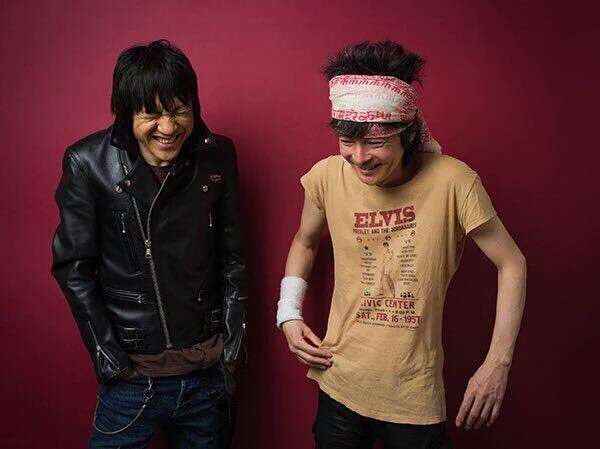 バンドのボーカルで誰が好きですか?