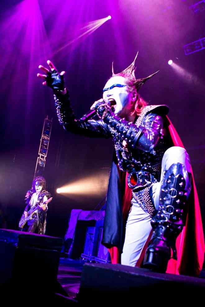 バンドのボーカルで誰が好きですか?