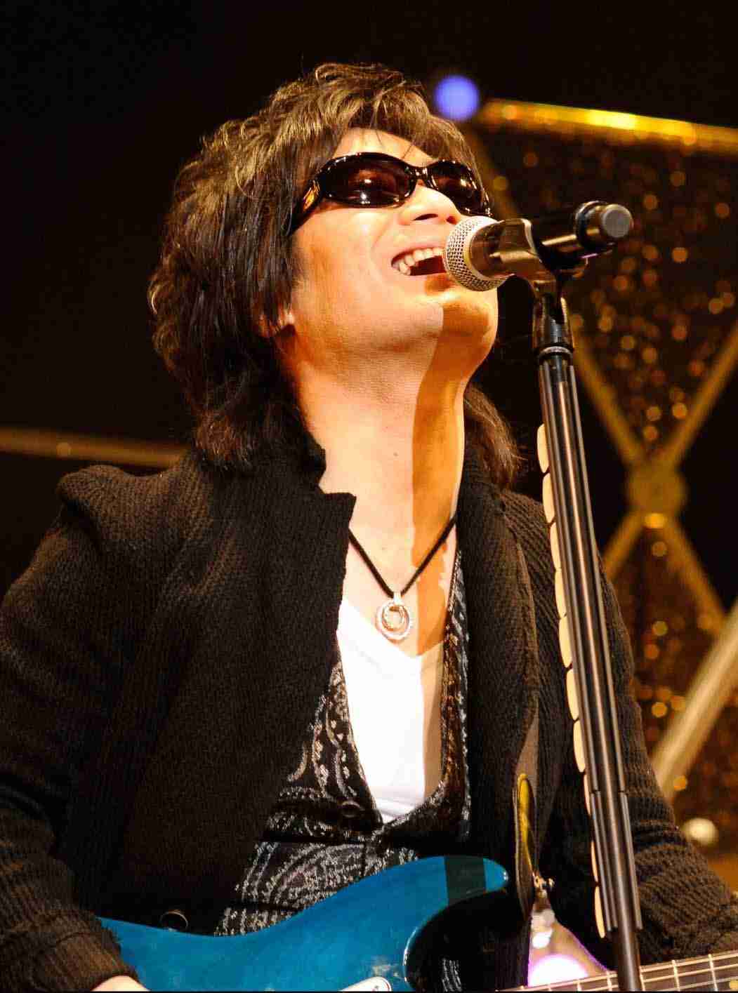 バンドのボーカルで誰が好きですか?